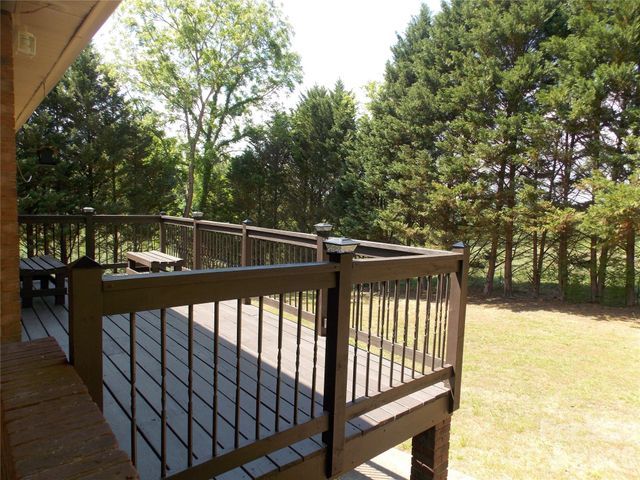 1380 May Road, Granite Falls, NC 28630