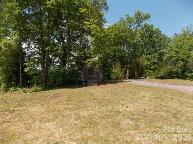1380 May Road, Granite Falls, NC 28630