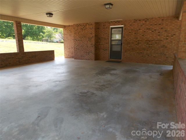 1380 May Road, Granite Falls, NC 28630