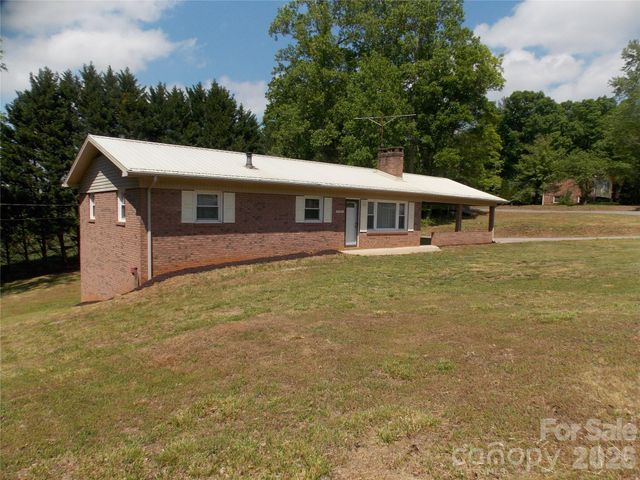 1380 May Road, Granite Falls, NC 28630