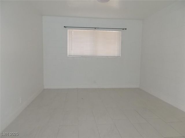 625 South Royal Crest Circle 5, Las Vegas, NV 89169