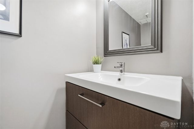 7608 Devonwood Drive, West Chester, OH 45069