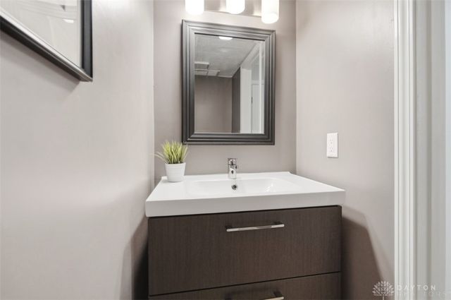 7608 Devonwood Drive, West Chester, OH 45069