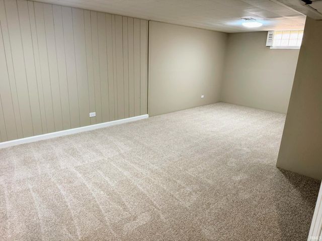 4904 Sweetser Avenue, Evansville, IN 47715