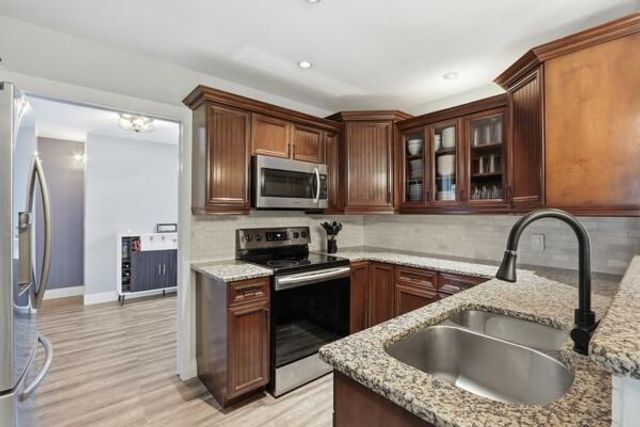 140 Bilbao Street, Royal Palm Beach, FL 33411