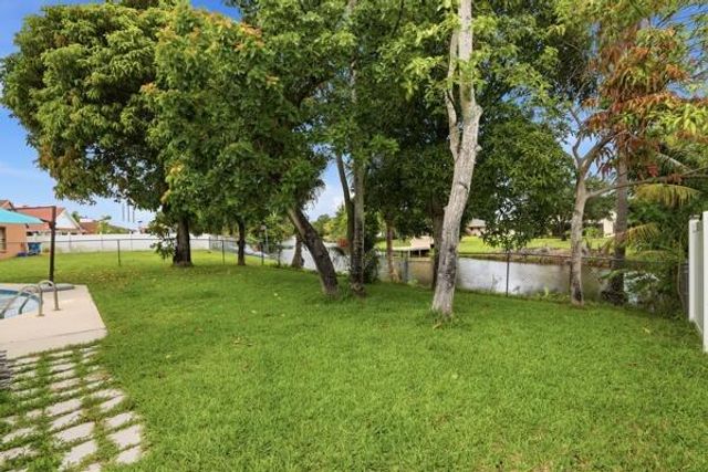 140 Bilbao Street, Royal Palm Beach, FL 33411