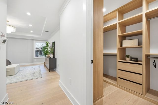 41 Orchard Rd, Florham Park Boro, NJ 07932