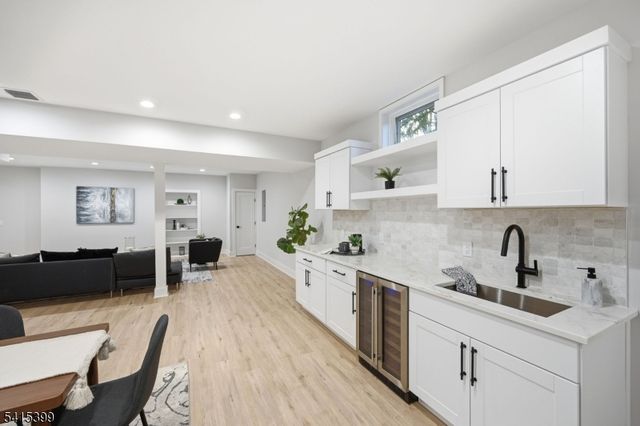 41 Orchard Rd, Florham Park Boro, NJ 07932