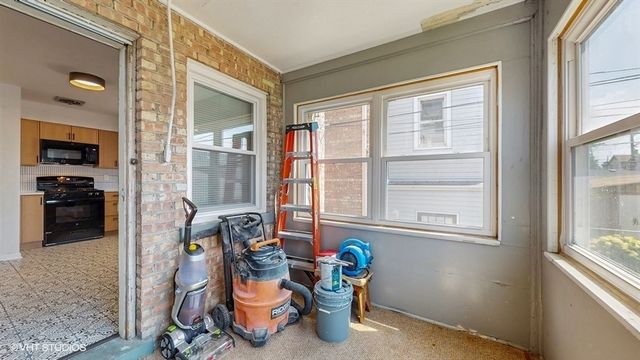 4614 N Central Avenue, Chicago, IL 60630