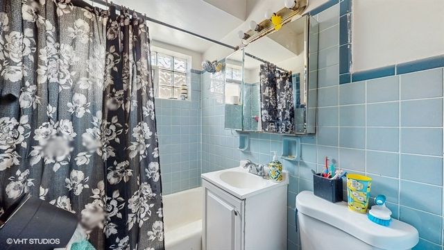 4614 N Central Avenue, Chicago, IL 60630