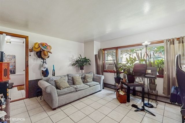4614 N Central Avenue, Chicago, IL 60630