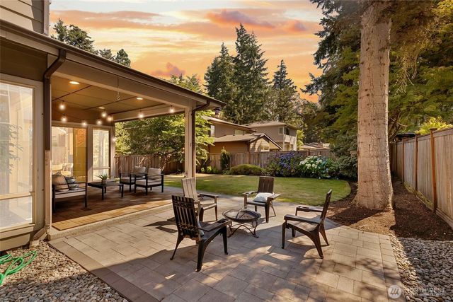 10034 Slater Avenue NE, Kirkland, WA 98033