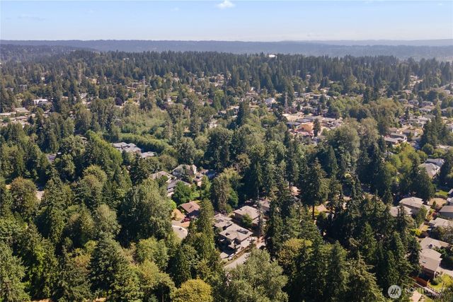 10034 Slater Avenue NE, Kirkland, WA 98033