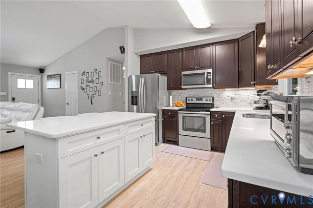 3340 Pleasants Rd, Powhatan, VA 23139
