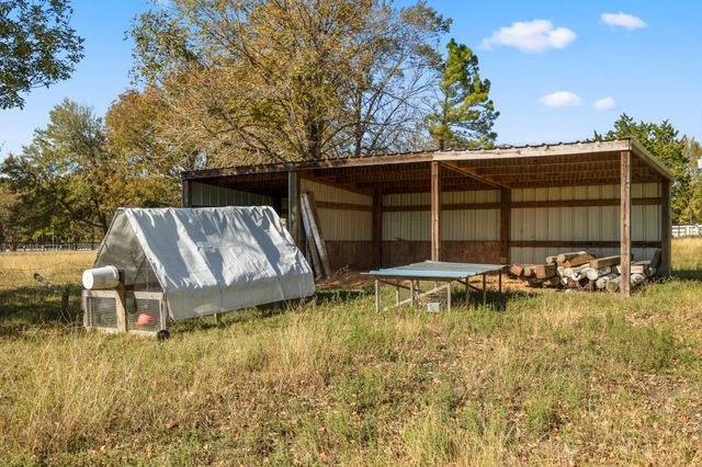 15966 Green Meadow Loop, Willis, TX 77318