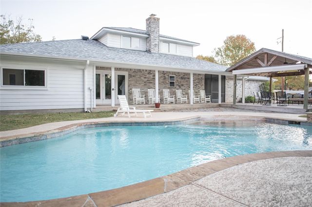 15966 Green Meadow Loop, Willis, TX 77318