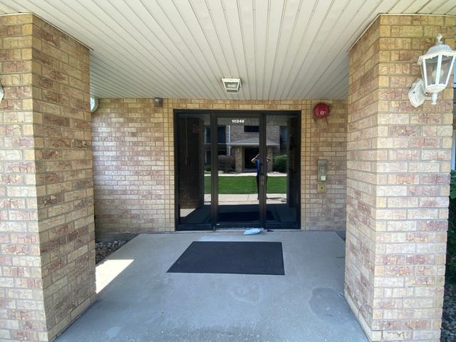 10248 Southwest Highway 3D, Chicago Ridge, IL 60415