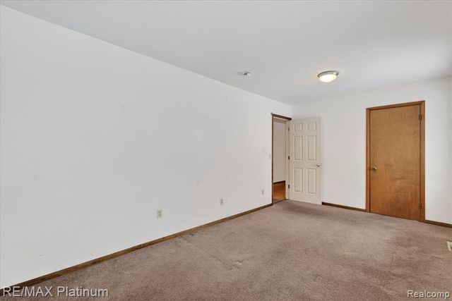 3965 Parsons Road, Howell, MI 48855