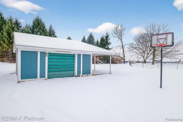 3965 Parsons Road, Howell, MI 48855