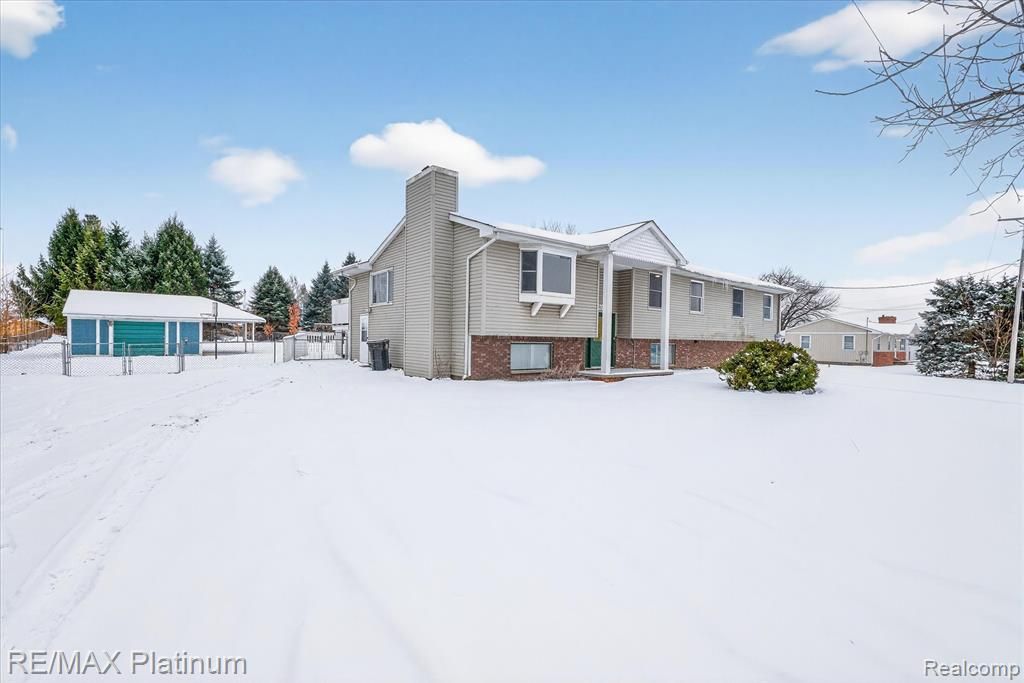 3965 Parsons Road, Howell, MI 48855