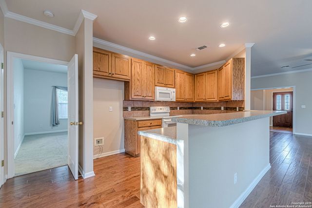 2613 Fairwood Dr, New Braunfels, TX 78132