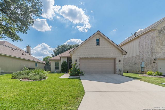 2613 Fairwood Dr, New Braunfels, TX 78132
