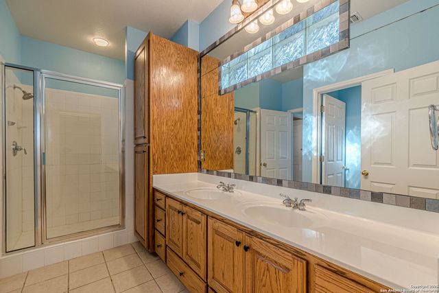 2613 Fairwood Dr, New Braunfels, TX 78132