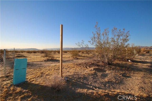 4594 Rice Avenue, Joshua Tree, CA 92252