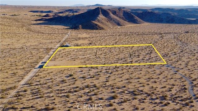 4594 Rice Avenue, Joshua Tree, CA 92252