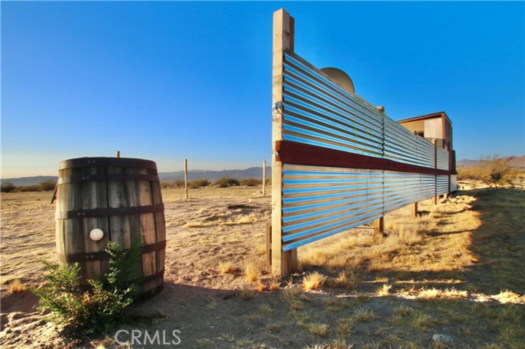 4594 Rice Avenue, Joshua Tree, CA 92252