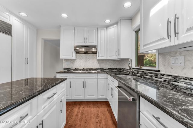 35 Heyward Hills Drive, Holmdel, NJ 07733
