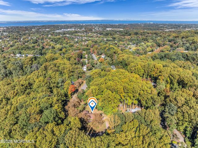 35 Heyward Hills Drive, Holmdel, NJ 07733