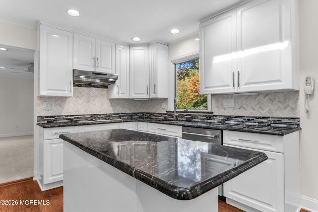 35 Heyward Hills Drive, Holmdel, NJ 07733