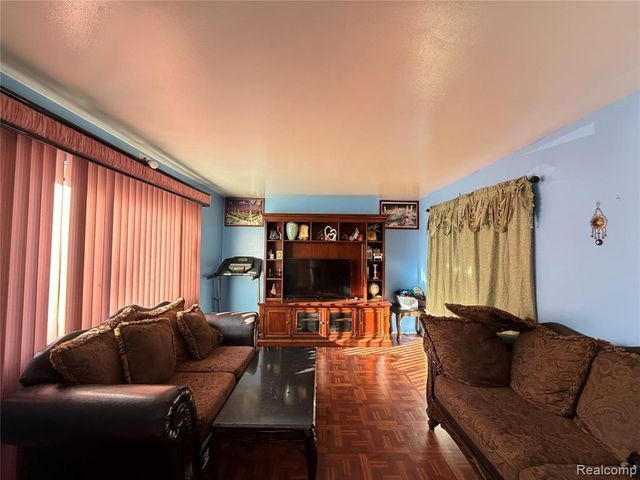 27226 Bradner Drive, Warren, MI 48088