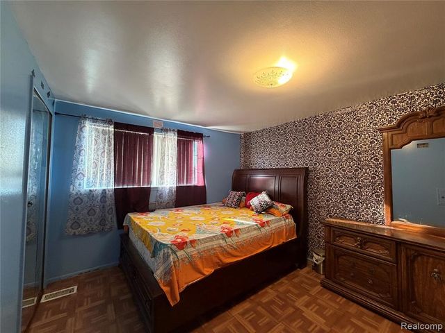 27226 Bradner Drive, Warren, MI 48088