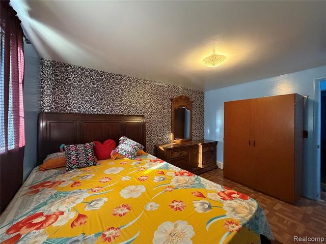 27226 Bradner Drive, Warren, MI 48088