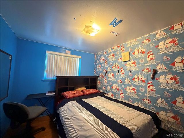 27226 Bradner Drive, Warren, MI 48088