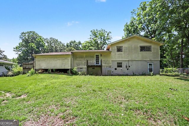 1229 De Leon Court, Clarkston, GA 30021