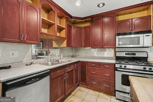 1229 De Leon Court, Clarkston, GA 30021