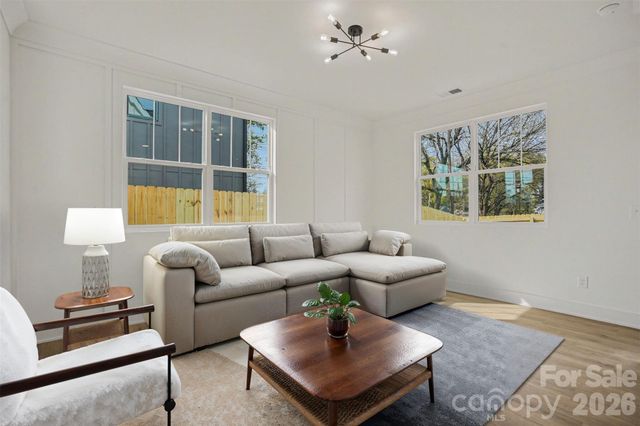 2903 Clyde Drive NE, Charlotte, NC 28108