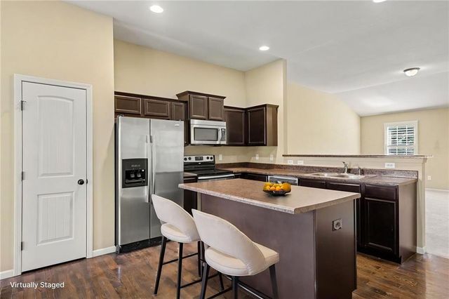 14256 Oakland Court, Grandview, MO 64030