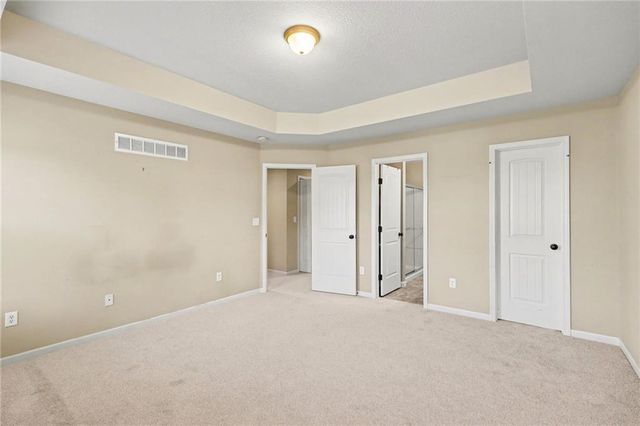 14256 Oakland Court, Grandview, MO 64030