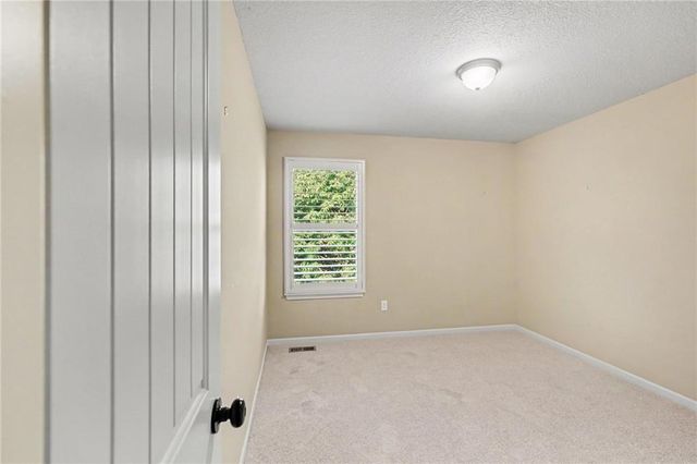 14256 Oakland Court, Grandview, MO 64030