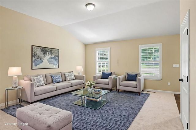 14256 Oakland Court, Grandview, MO 64030