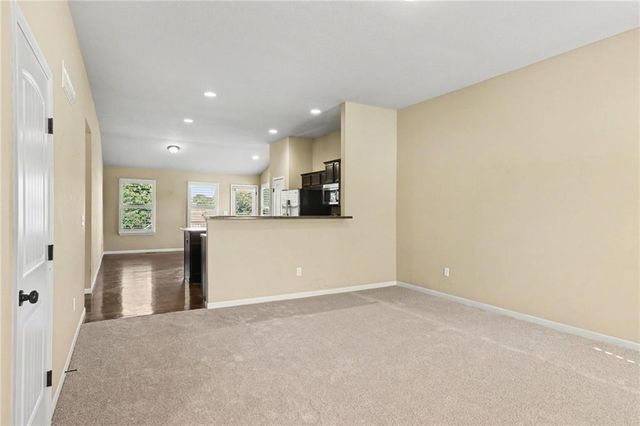 14256 Oakland Court, Grandview, MO 64030