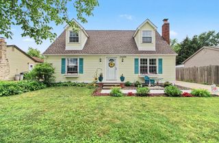 25286 Castlewood Drive, Woodhaven City, MI 48183