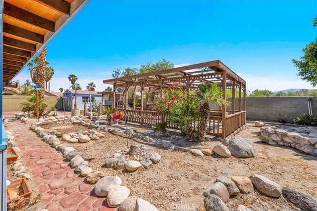 72475 Sena Court, Thousand Palms, CA 92276