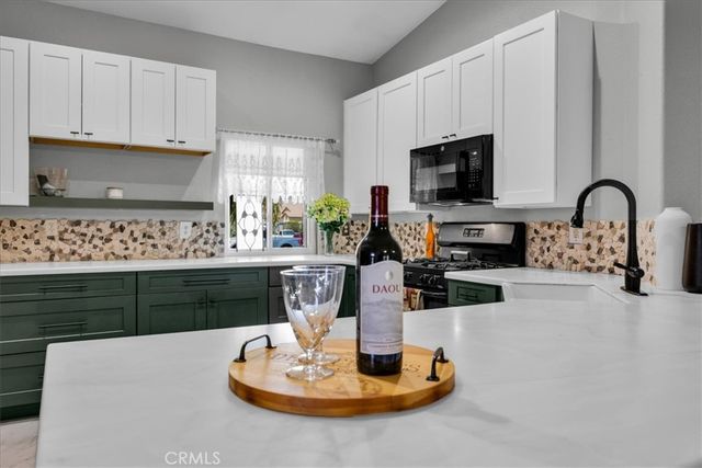 72475 Sena Court, Thousand Palms, CA 92276