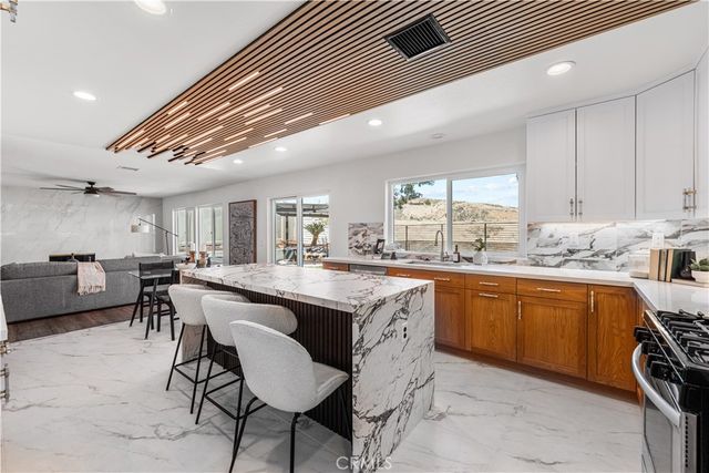 32650 The Old Road, Castaic, CA 91384