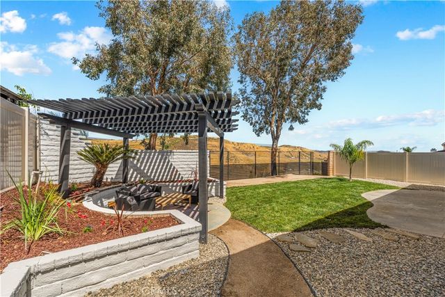 32650 The Old Road, Castaic, CA 91384